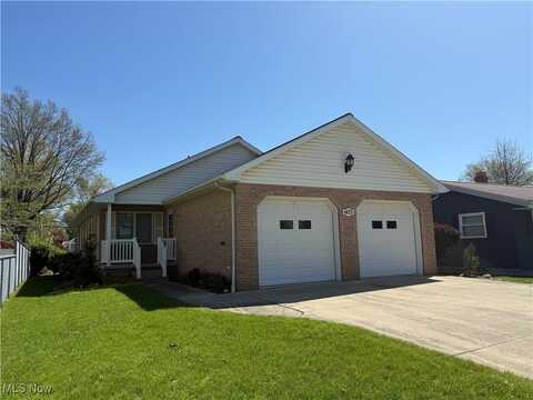 1423 N Wooster Avenue, Dover, OH 44622