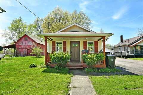 1553 Parkman Road NW, Warren, OH 44485