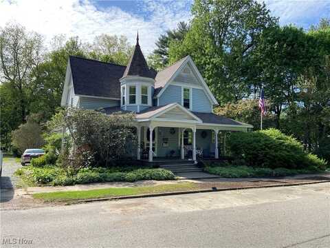 430 Cross Street SW, Newcomerstown, OH 43832