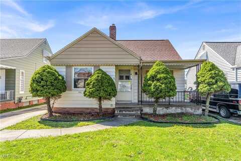 9202 Mccracken Boulevard, Garfield Heights, OH 44125