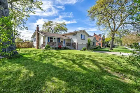 1544 Parkwood Road, Lakewood, OH 44107