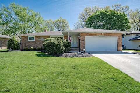6203 Carlyle Drive, Seven Hills, OH 44131