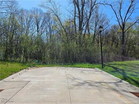 Hubbell Circle, Bedford, OH 44146
