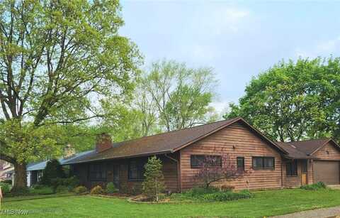 346 Pattie Drive, Berea, OH 44017