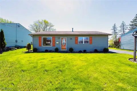 5673 Radcliffe Avenue, Austintown, OH 44515