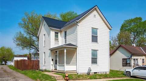 326 S 8th Street, Cambridge, OH 43725