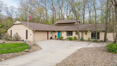 17653 Falling Leaves Road, Strongsville, OH 44136