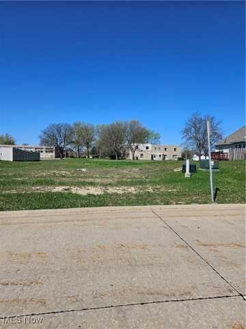 389 Hubbell Circle, Bedford, OH 44146