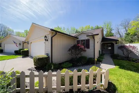 11480 Blodgett Creek Trail, Strongsville, OH 44149