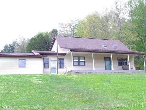 8935 Blackrun Road, Nashport, OH 43830