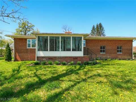 8517 State Route 7, Williamsfield, OH 44093