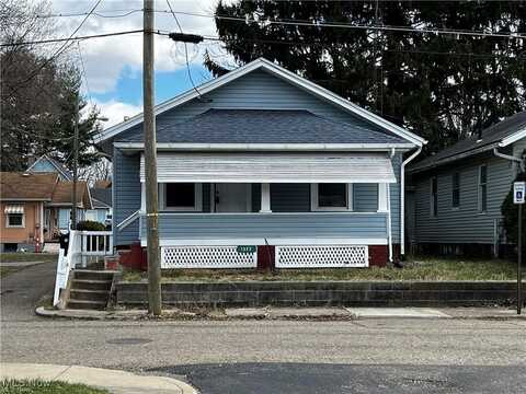 1322 Struble Avenue NE, Canton, OH 44705