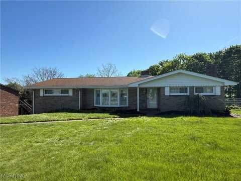 324 Lovers Lane, Steubenville, OH 43952