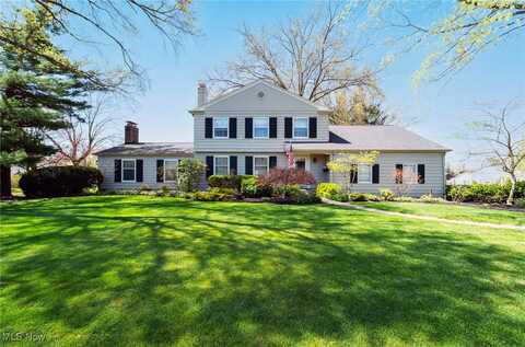 2480 Ridgeview Lane, Poland, OH 44514