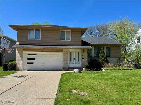2536 Lafayette Drive, University Heights, OH 44118