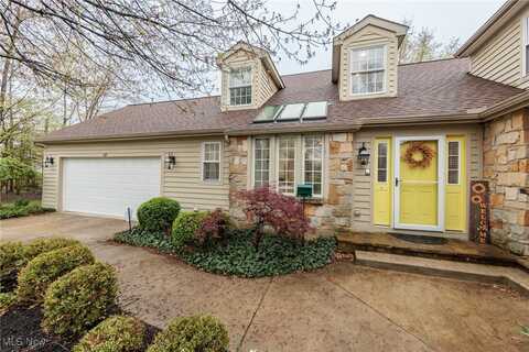 117 Royal Oak Drive, Aurora, OH 44202