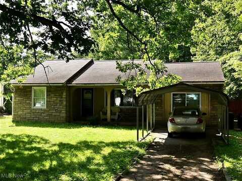 1200 Patchen Avenue SE, Warren, OH 44484