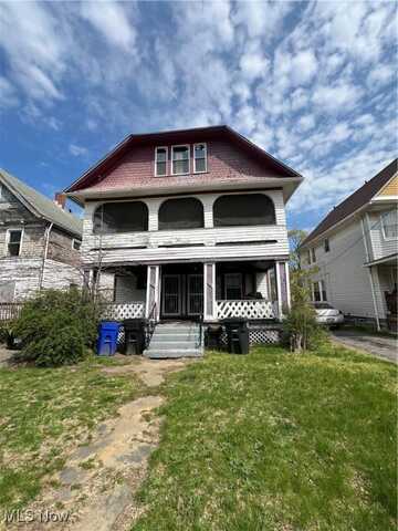 11805 Chesterfield Avenue, Cleveland, OH 44108