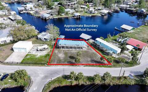 27 SE 228TH ST, Suwannee, FL 32680