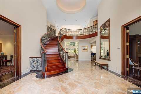 67 Adams Drive, Cresskill, NJ 07626