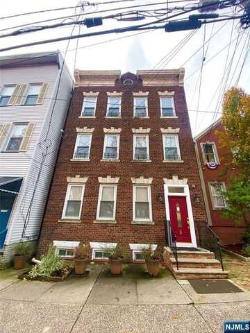 5 Woodland Avenue 2, Montclair, NJ 07042