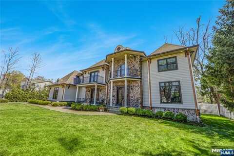 115 Maple Street, Haworth, NJ 07641