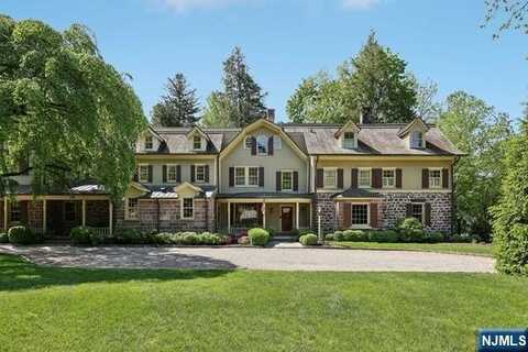 825 E Saddle River Road, Ho Ho Kus, NJ 07423