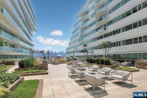 800 Ave At Port Imperial 308, Weehawken, NJ 07086