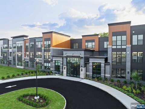18 Park Avenue 1114, Old Tappan, NJ 07675