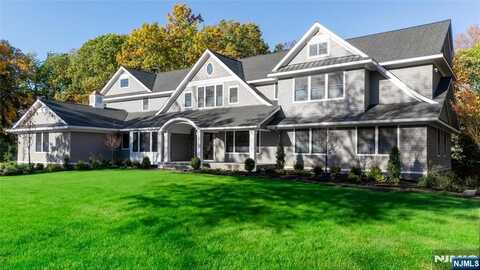 330 Hartshorn Drive, Millburn, NJ 07078