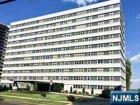 280 Prospect Avenue 5F, Hackensack, NJ 07601