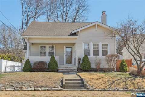 1319 Lincoln Avenue, Pompton Lakes, NJ 07442