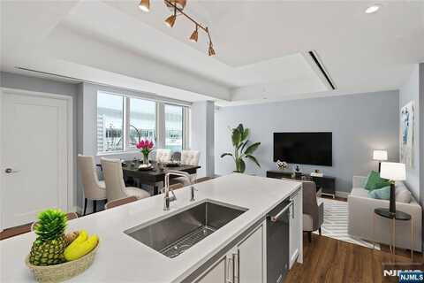 800 Ave At Port Imperial 513, Weehawken, NJ 07086