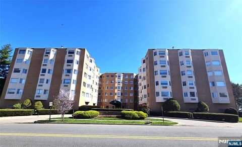 290 Anderson Street 4F, Hackensack, NJ 07601