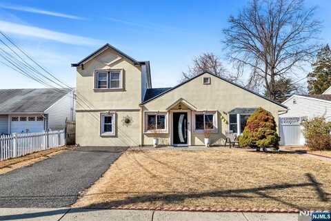 49 Hahn Avenue, Rochelle Park, NJ 07662