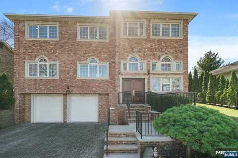 55 Anderson Avenue, Englewood Cliffs, NJ 07632