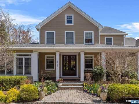 1040 Westwood Avenue, Old Tappan, NJ 07675