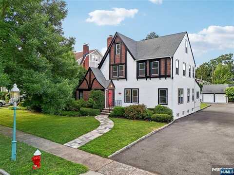 38 Stephen Street, Montclair, NJ 07042