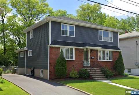 106 Rochelle Parkway #1, Saddle Brook, NJ 07663