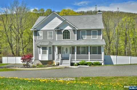 3 Susan Valley Terrace, Vernon, NJ 07462
