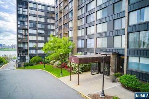 9060 Palisade Avenue 304, North Bergen, NJ 07047