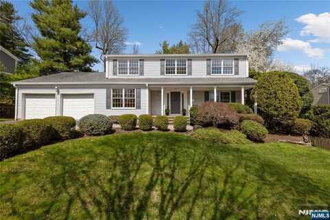 777 Battel Place, Oradell, NJ 07649