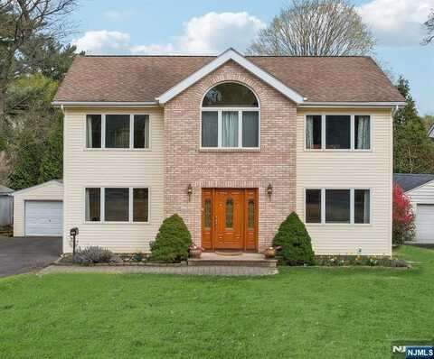 123 Somerville Road, Ridgewood, NJ 07450
