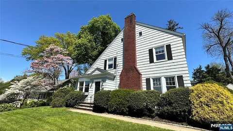 359 Linwood Avenue, Ridgewood, NJ 07450