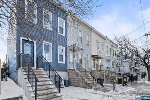 85 Wakeman Avenue, Newark, NJ 07104