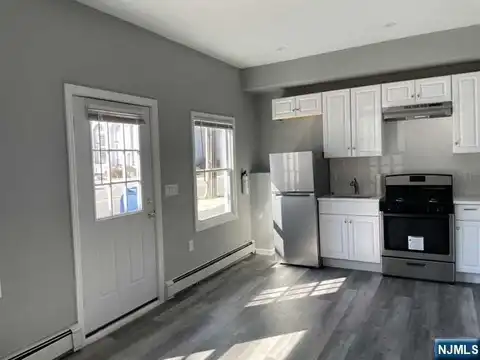 44 N Central Avenue D, Ramsey, NJ 07446