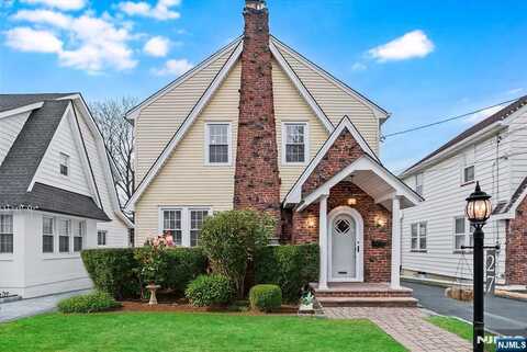 27 Starmond Avenue, Clifton, NJ 07013