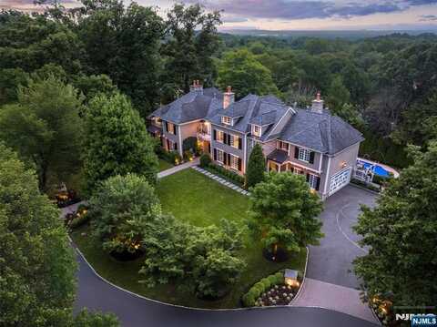 11 Hamilton Road, Millburn, NJ 07078