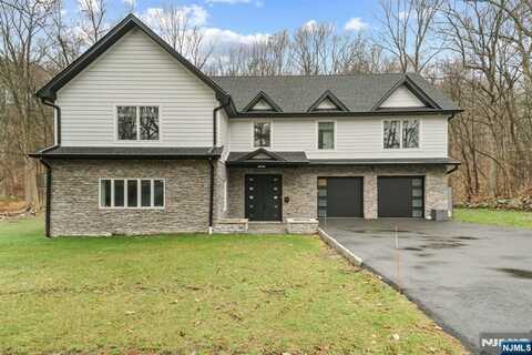 232 Kinnelon Road, Kinnelon, NJ 07405