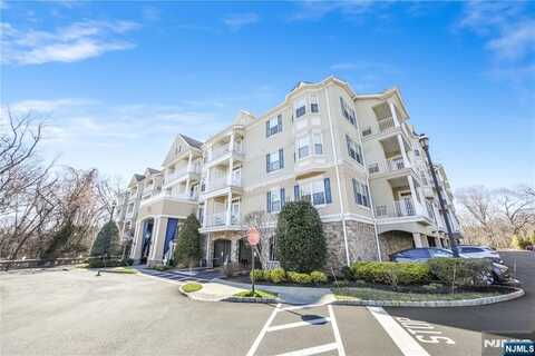 175 Rochelle Avenue 308, Rochelle Park, NJ 07662